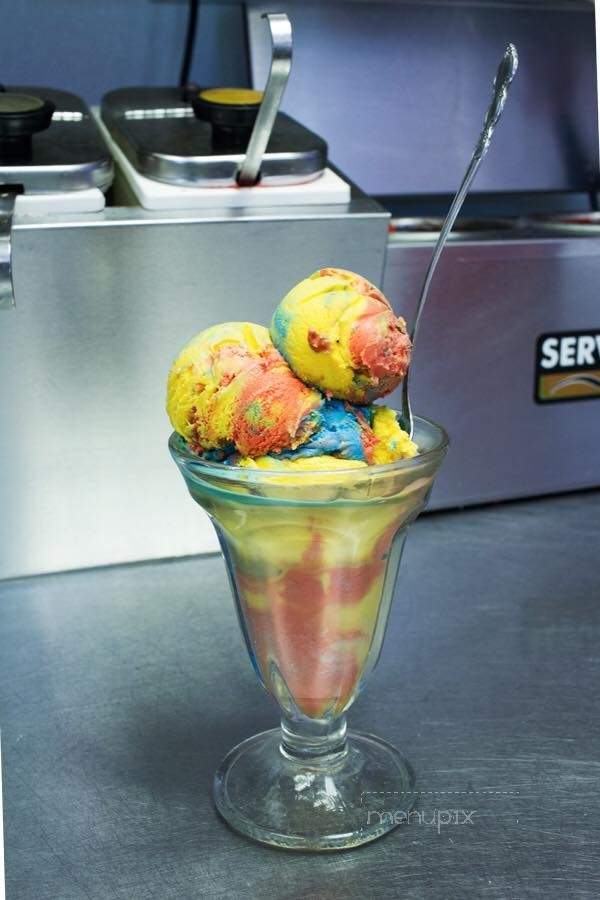 Sweet Treats Ice Cream Station - Trenton, MI