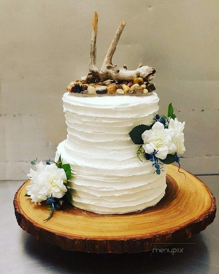 Lakeview Bakery - Calgary, AB