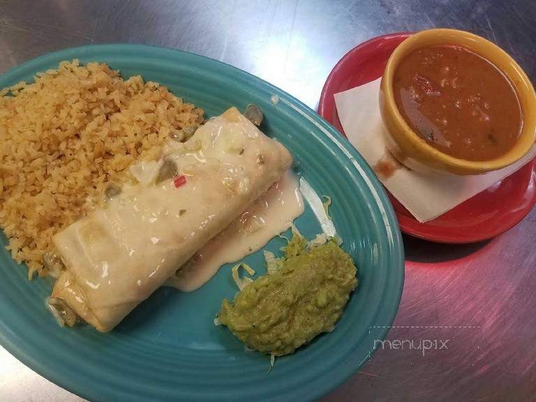 El Burrito Mexican Restaurant - Cleveland, TX