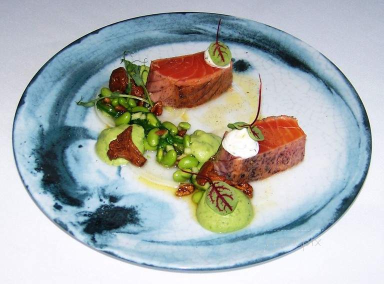 Le Cellier du Roi par Jerome Ferrer - Bromont, QC menu_pic