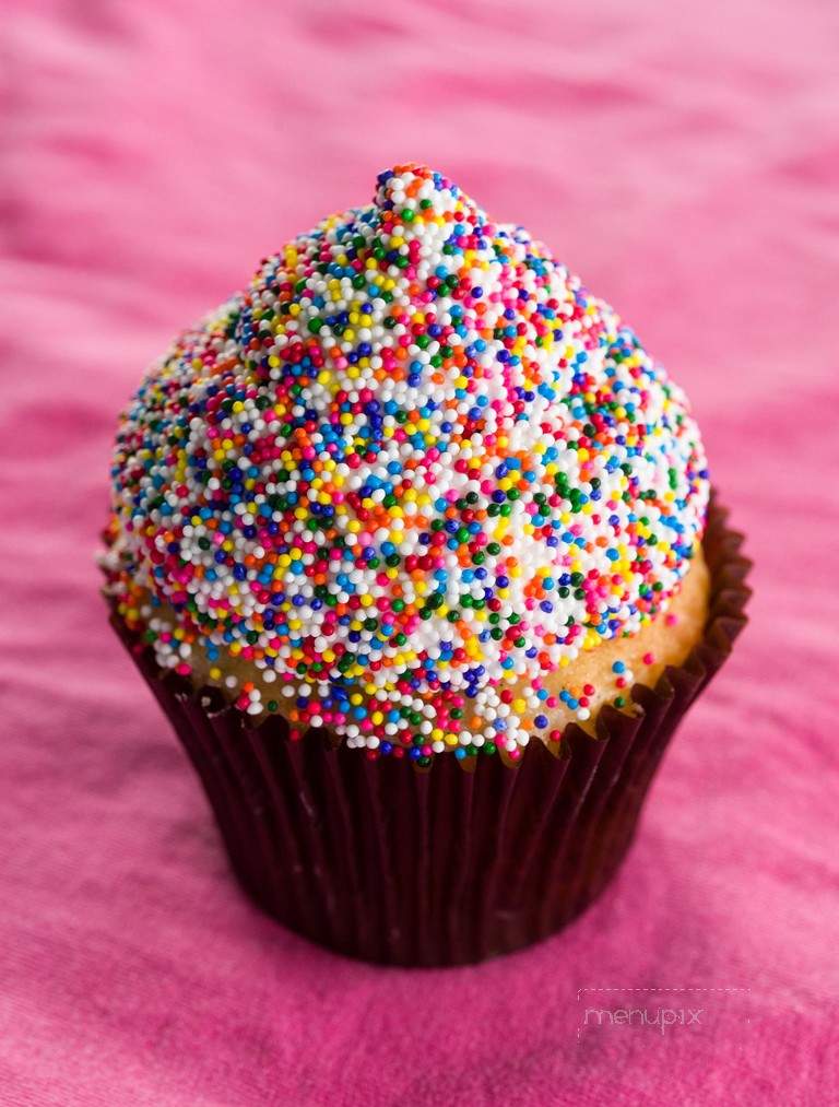 Smallcakes Cupcakery & Creamery - Fayetteville, NC