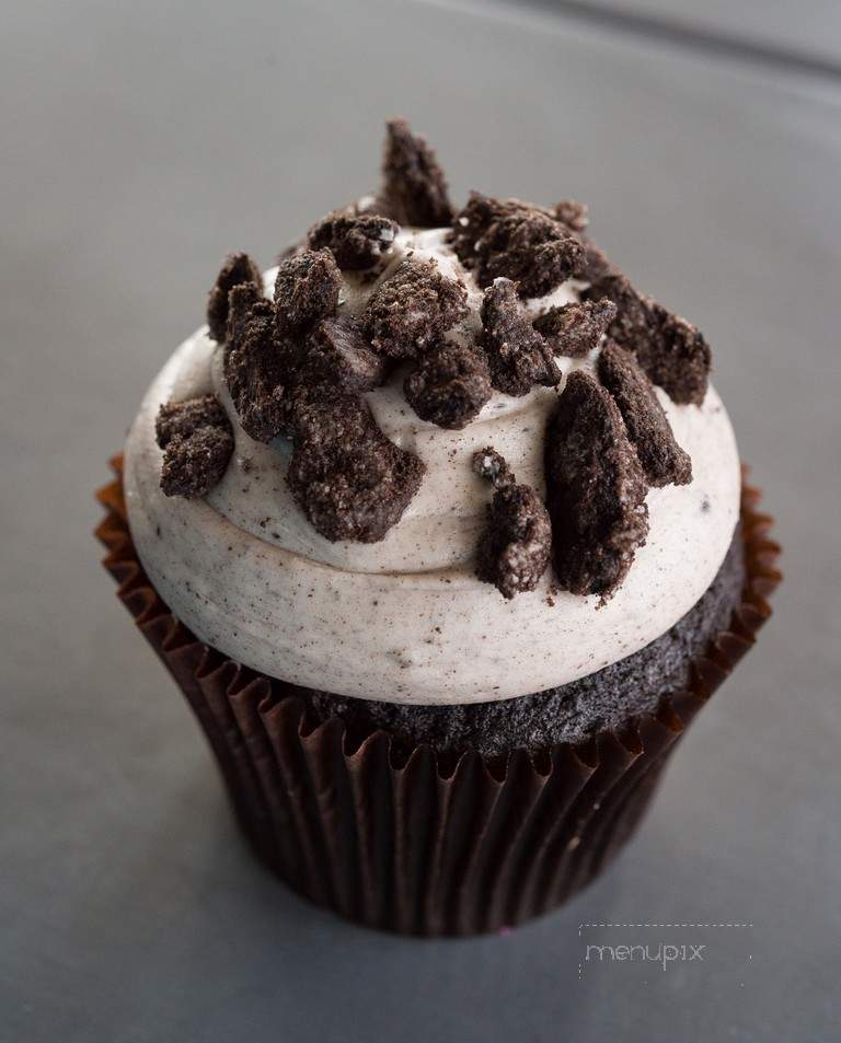 Smallcakes Cupcakery & Creamery - Fayetteville, NC