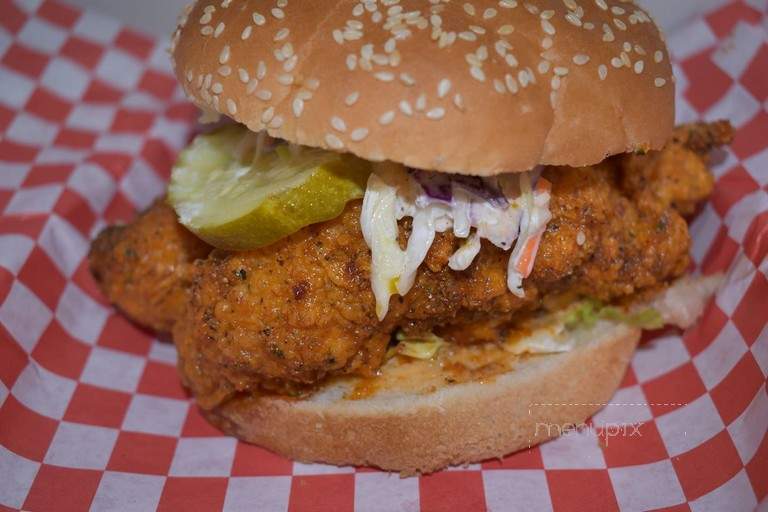 Bj Hot Chicken - Nashville, TN