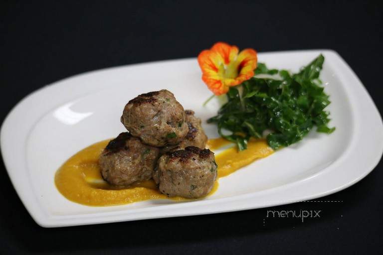 Royal Palm Village Wine & Tapas - Atlantic Beach, FL menu_pic