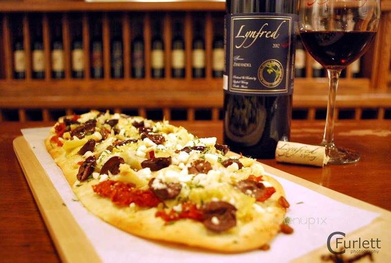 Lynfred Winery - Roselle, IL menu_pic