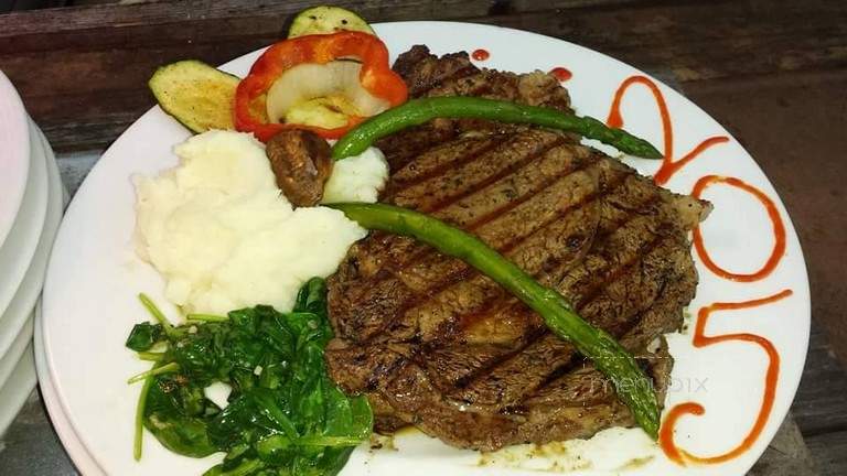 Greek's 205 - Victoria, TX menu_pic