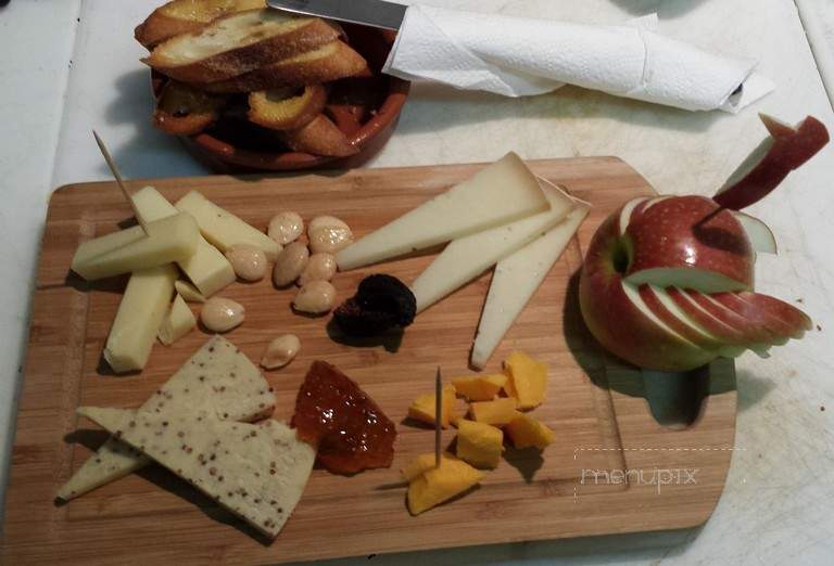 Nala's Fromagerie - Green Bay, WI menu_pic