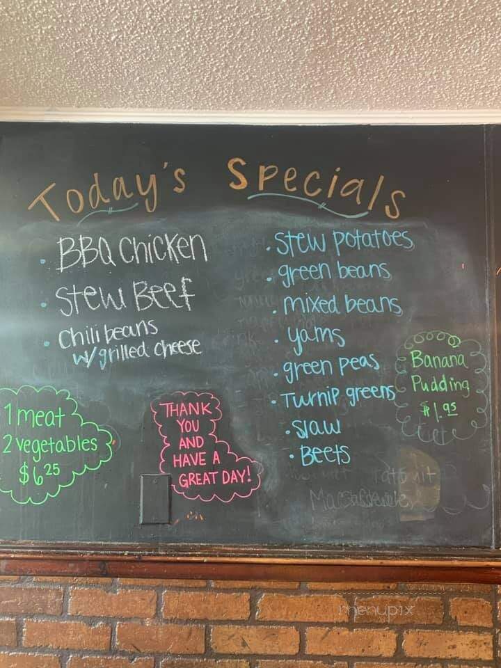 Debbie's Snack Bar - Hamptonville, NC