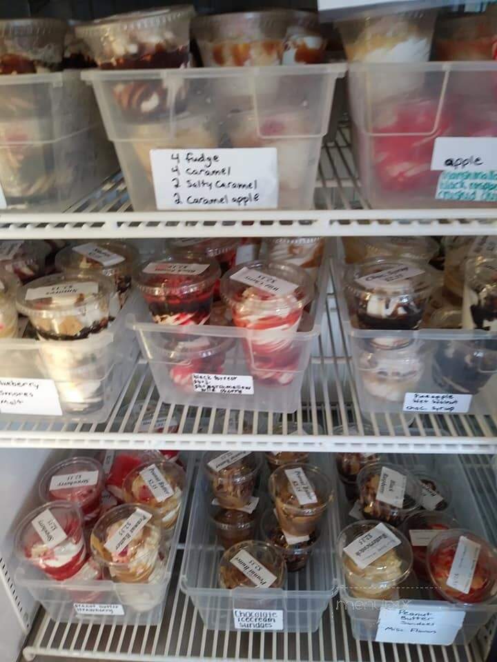 Candy's Homemade Ice Cream - Shoemakersville, PA menu_pic