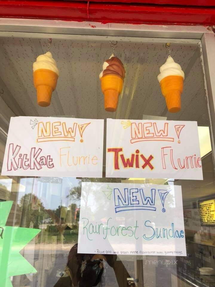 North Pole Ice Cream Shop - Muskegon, MI