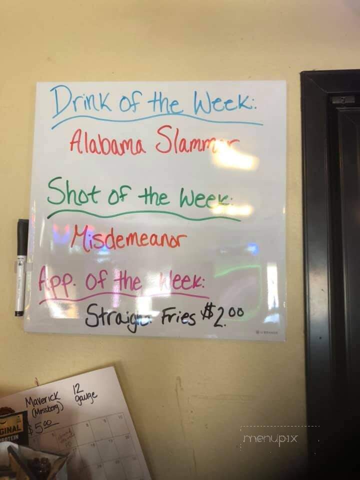 Boondocks Locker Room - Galesville, WI menu_pic