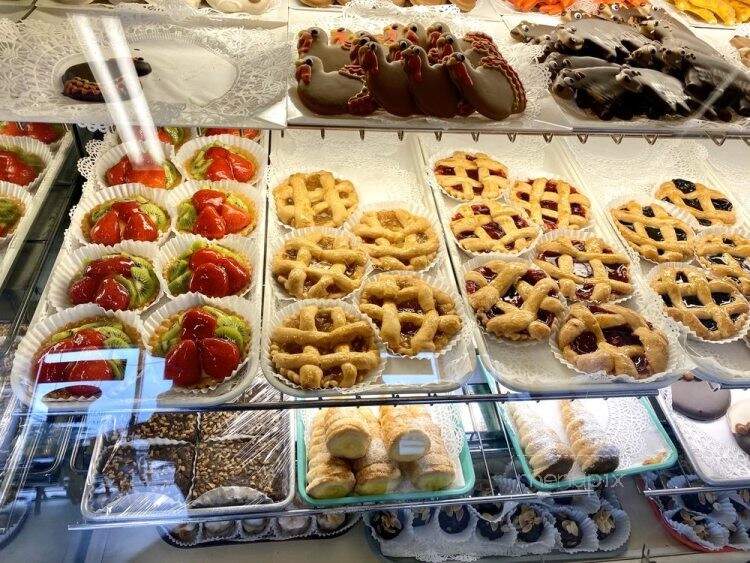 Aby's Bakery - West Hartford, CT