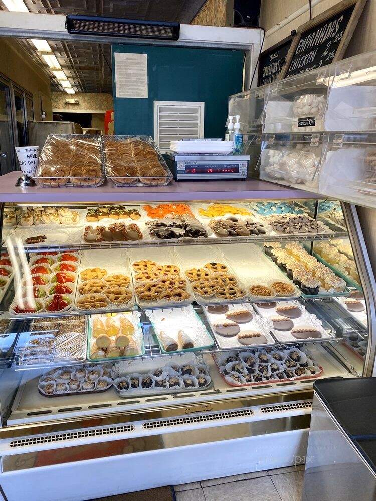 Aby's Bakery - West Hartford, CT