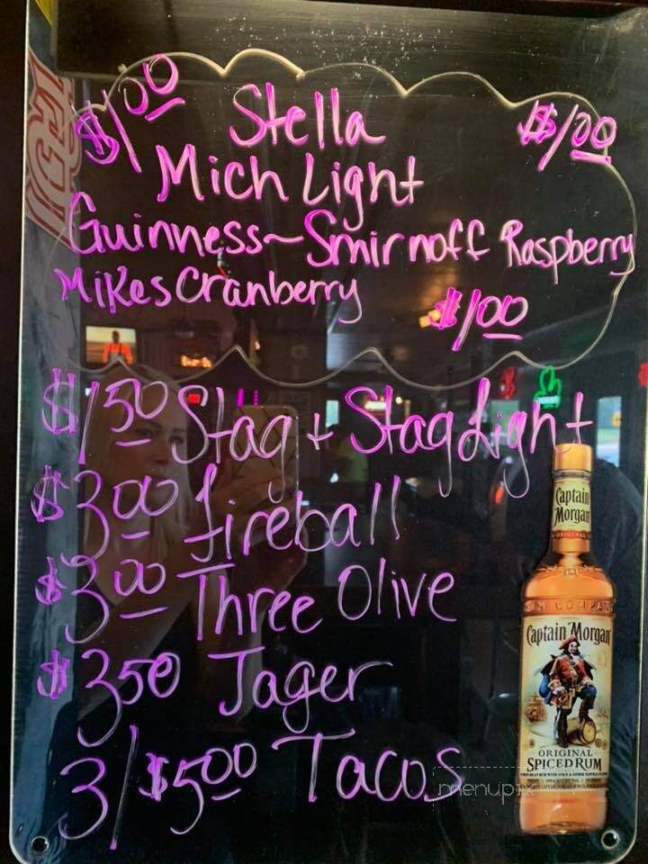 T R's Place - Belleville, IL menu_pic