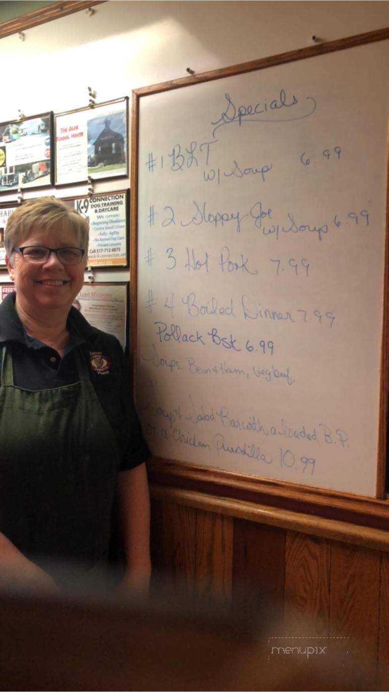 Eaton Place - Charlotte, MI menu_pic