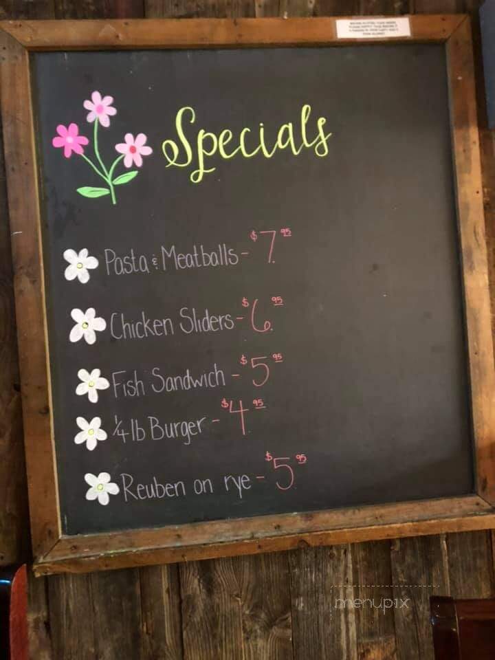 Upperdeck Sports Bar & Grille - Barre, MA