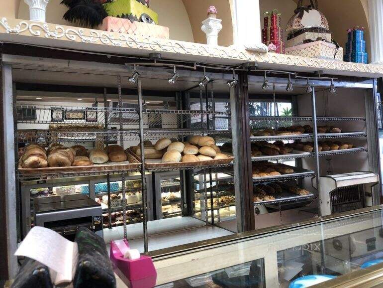 Lakeview Bakery - Clifton, NJ