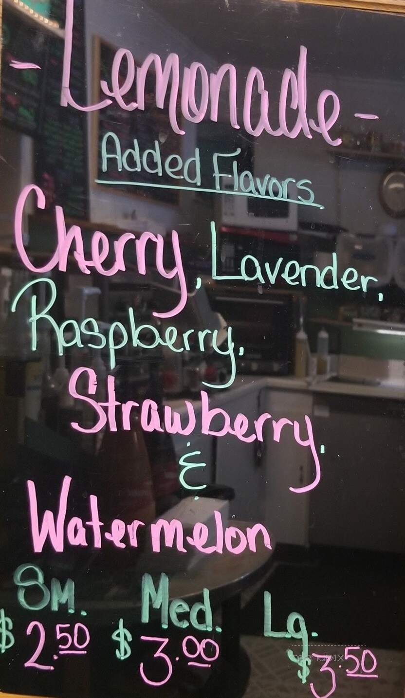 Picnic Basket Delicatessen - Shady Cove, OR