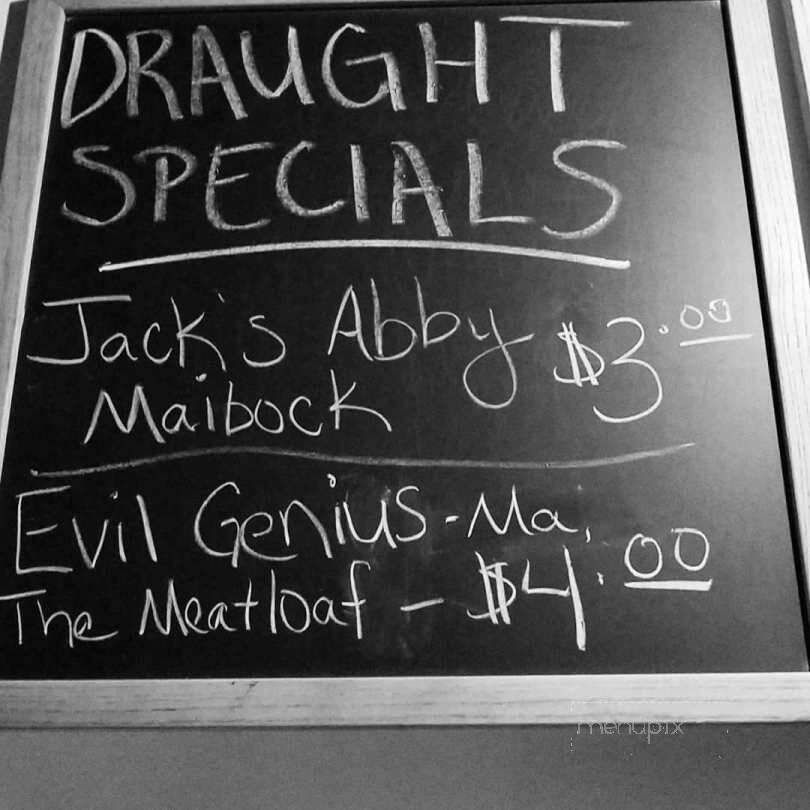 Stoneys Pub - South Hadley, MA