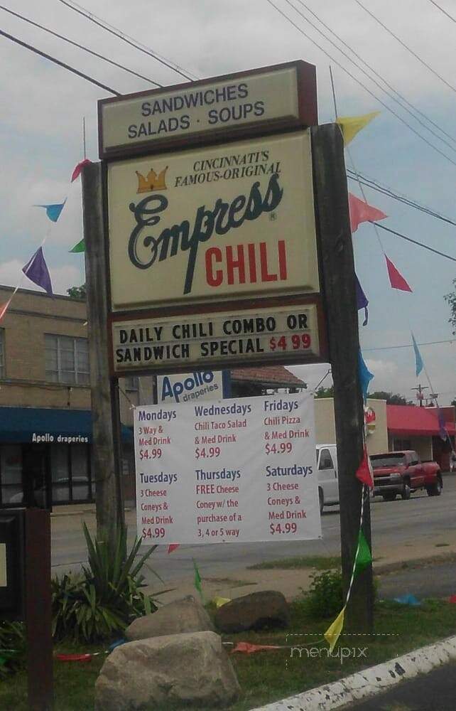 Menu of Dee's Dairy Bar & Drive In in New Richmond, OH 45157