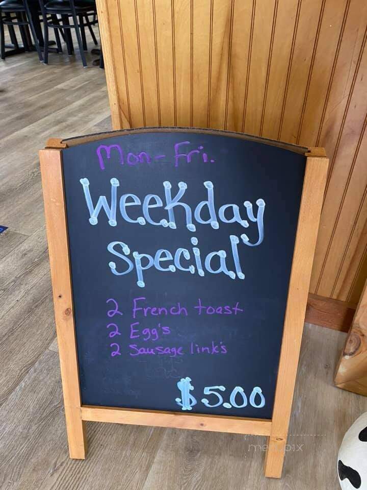 Tee Time Cafe - Shallotte, NC menu_pic