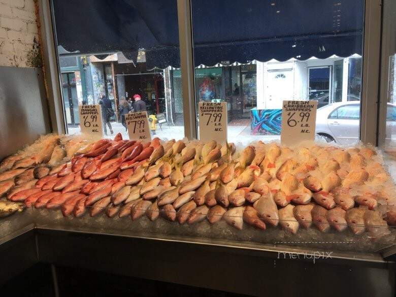 Coral Sea Fish Market - Toronto, ON