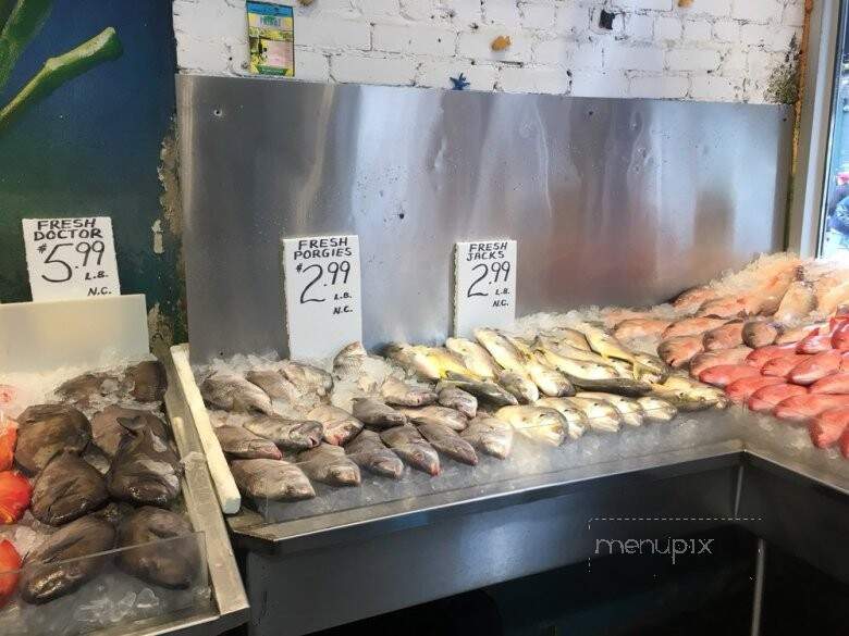 Coral Sea Fish Market - Toronto, ON