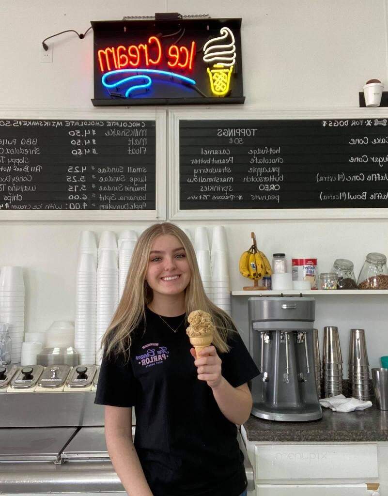 Ice Cream Parlor - West Liberty, OH menu_pic