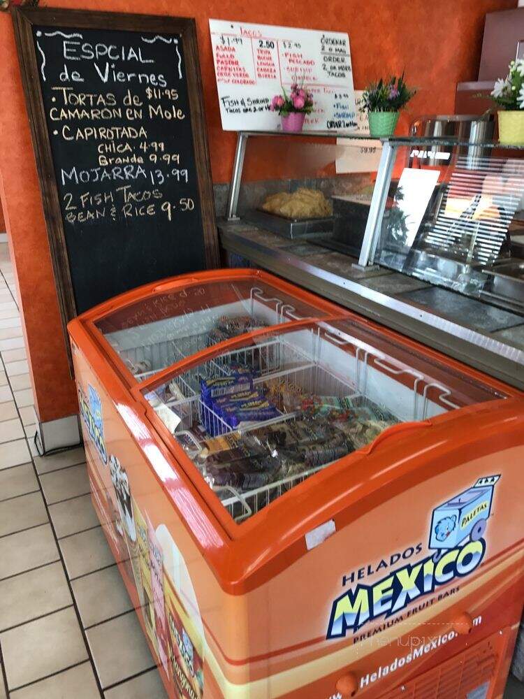 Taqueria Las Comadres - Tracy, CA menu_pic