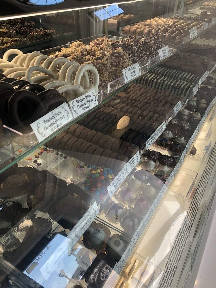 Hersheys Ice Cream Parlor - Foley, AL menu_pic
