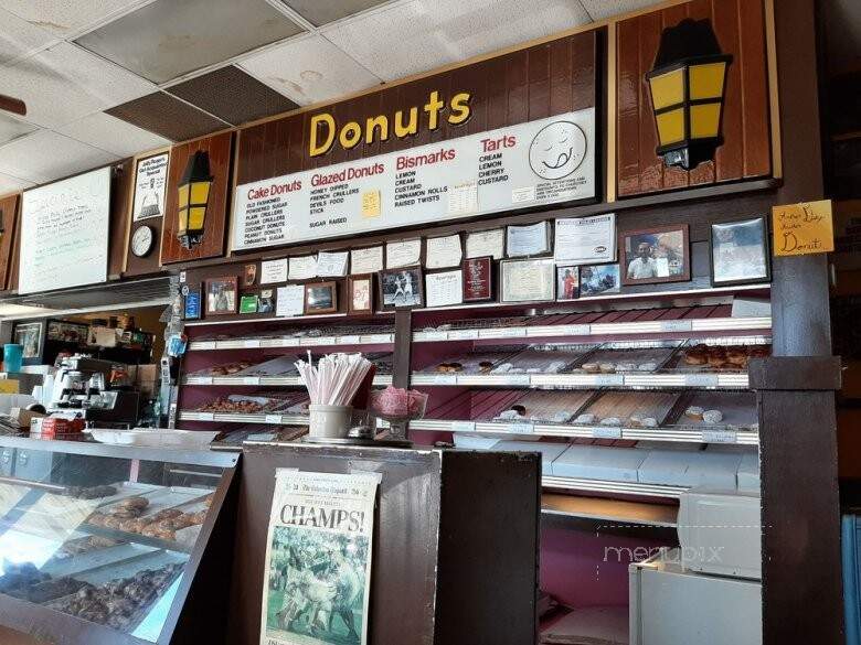 Golden Donuts & Diner - Columbus, OH