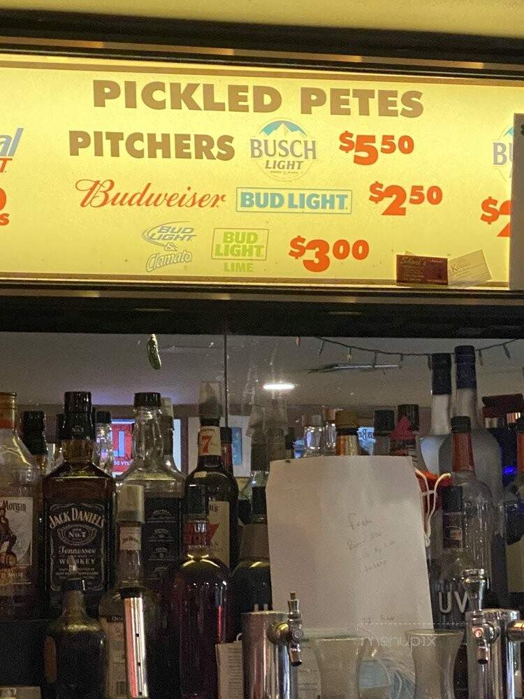 Pickled Pete's Bar & Grill - Frontenac, KS