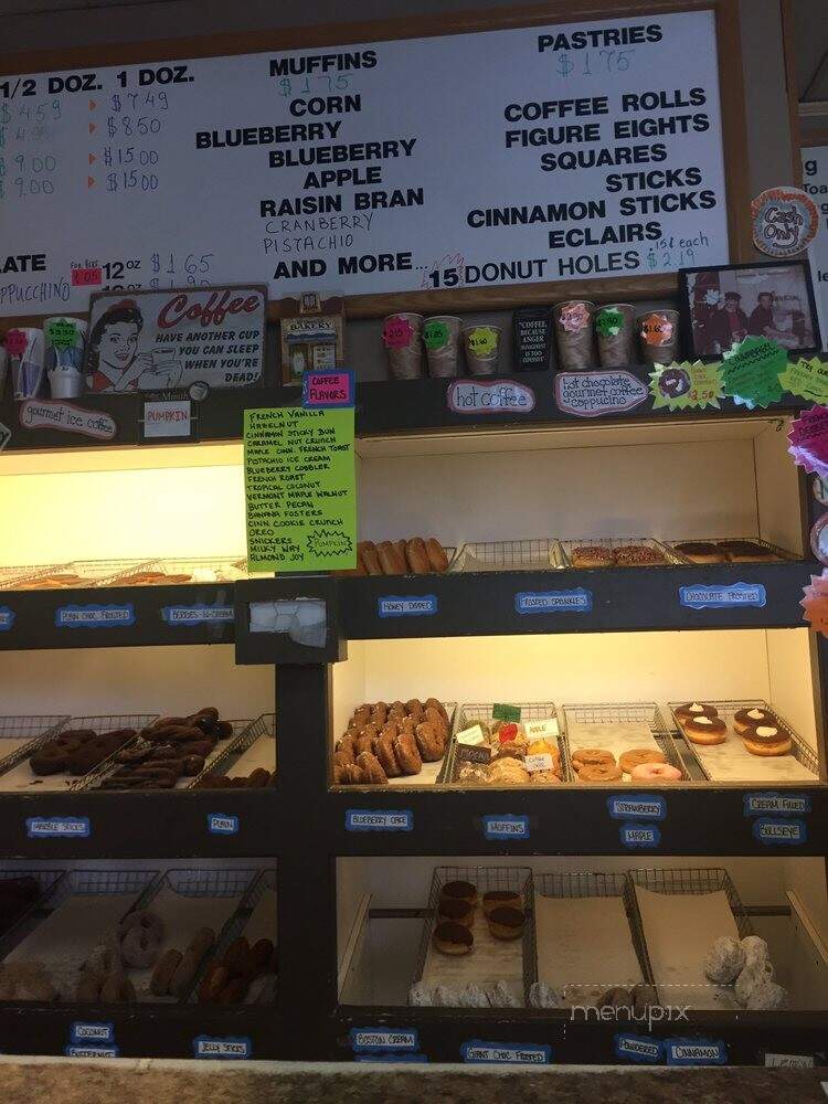 N & J Donuts - Oxford, MA