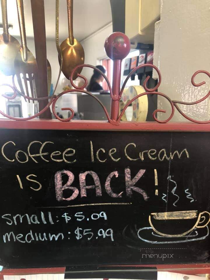 Porky's Parlor - Holly, CO menu_pic