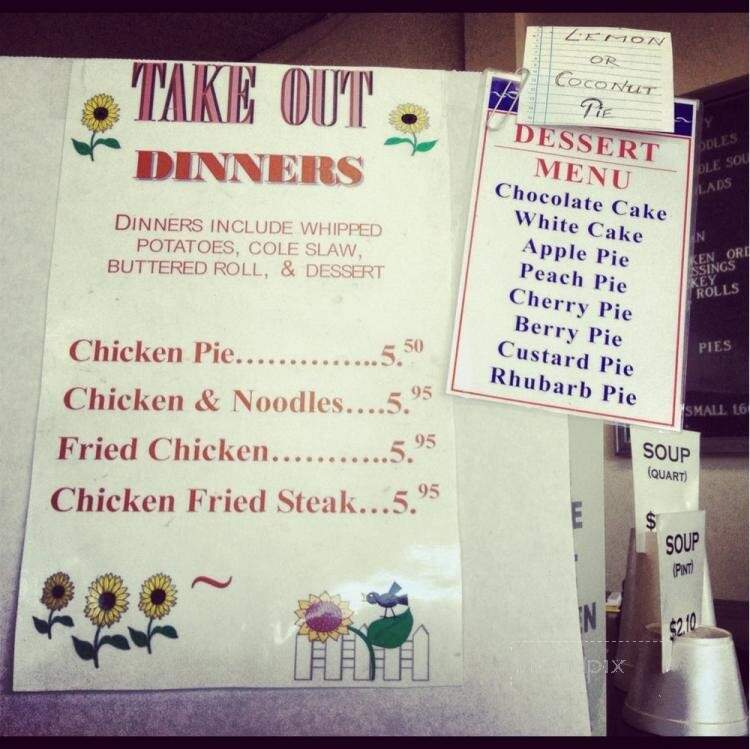 La Palma Chicken Pie Shop - Anaheim, CA
