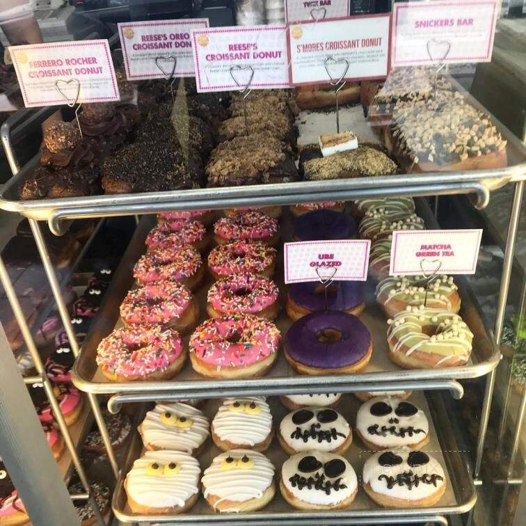 Colorado Donuts - Los Angeles, CA