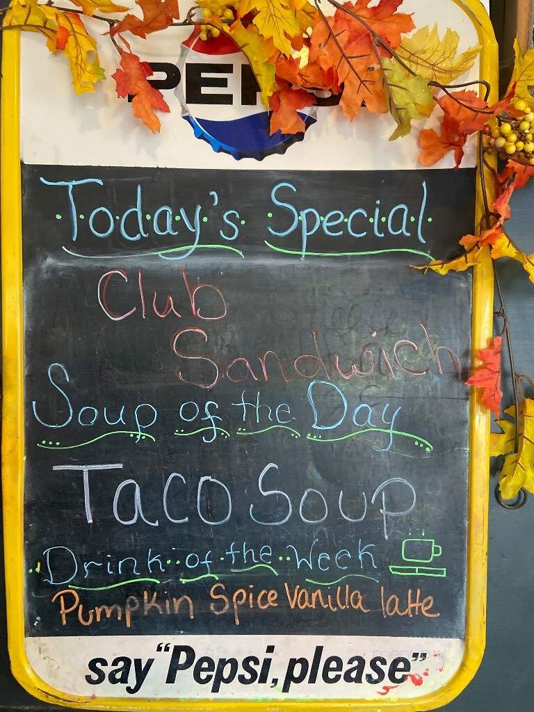 Wildwood Crossing - Etna, CA menu_pic