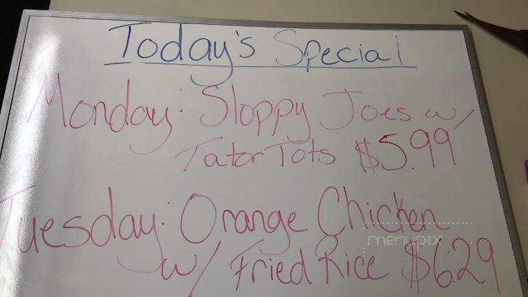 Luther's Restaurant & Store - Le Roy, KS menu_pic