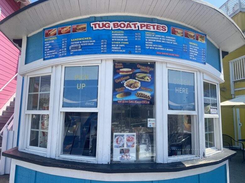 Tugboat Pete's Hot Dog Stand - Long Beach, CA