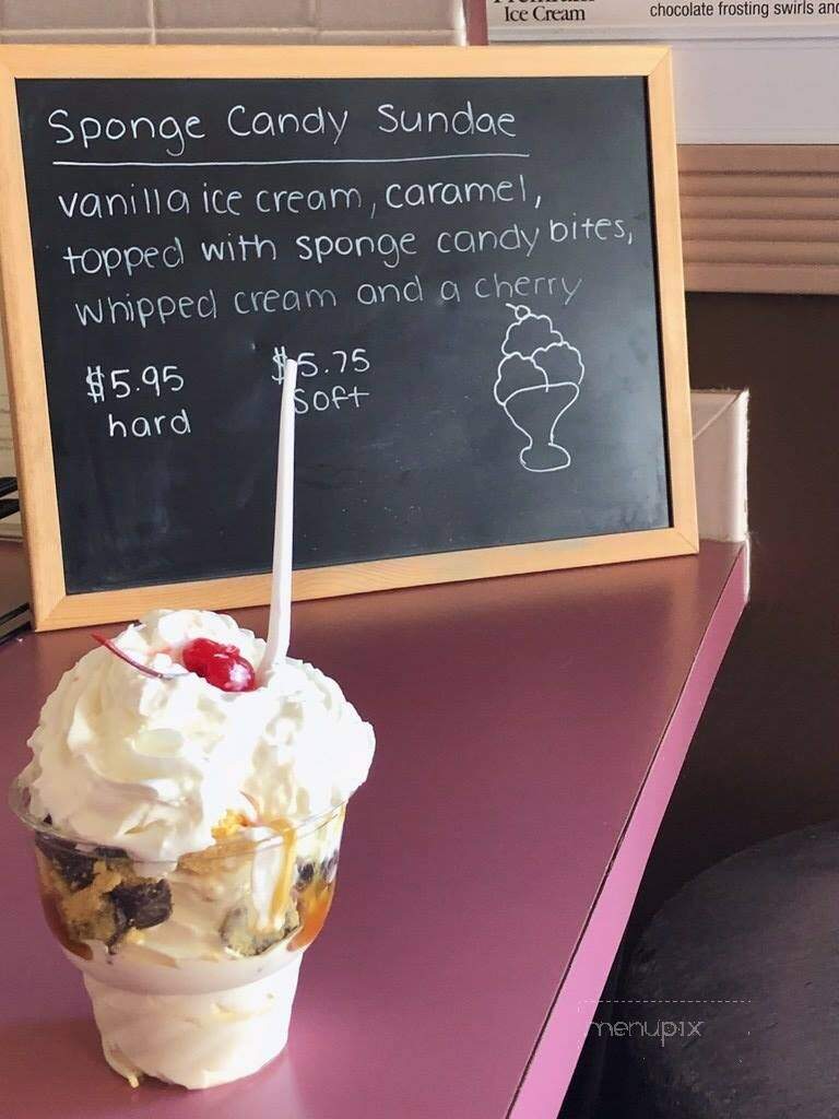 RJ's Ice Cream - Lockport, NY menu_pic
