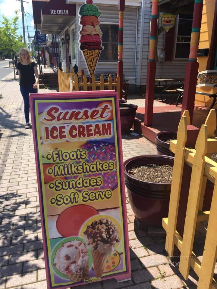 Sunset Ice Cream Parlor - Gettysburg, PA