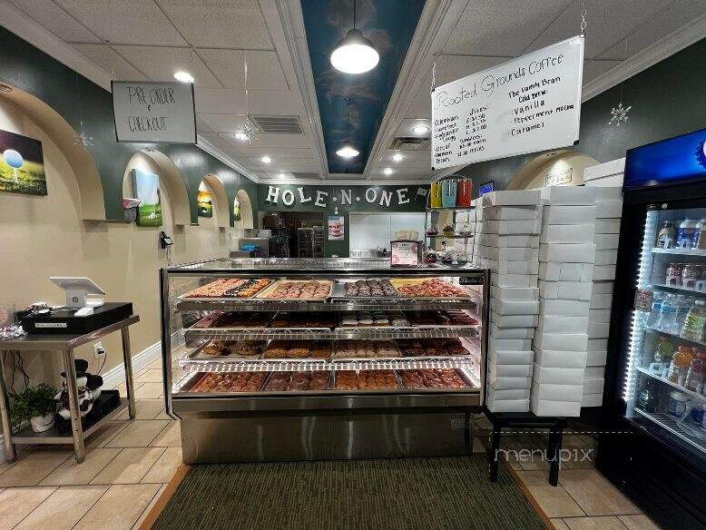 Hole N One Donuts - Dayton, OH
