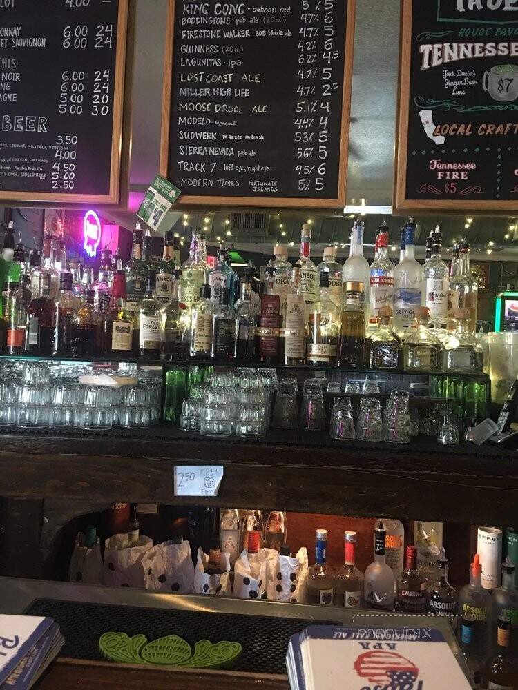 Socal's Tavern - Sacramento, CA