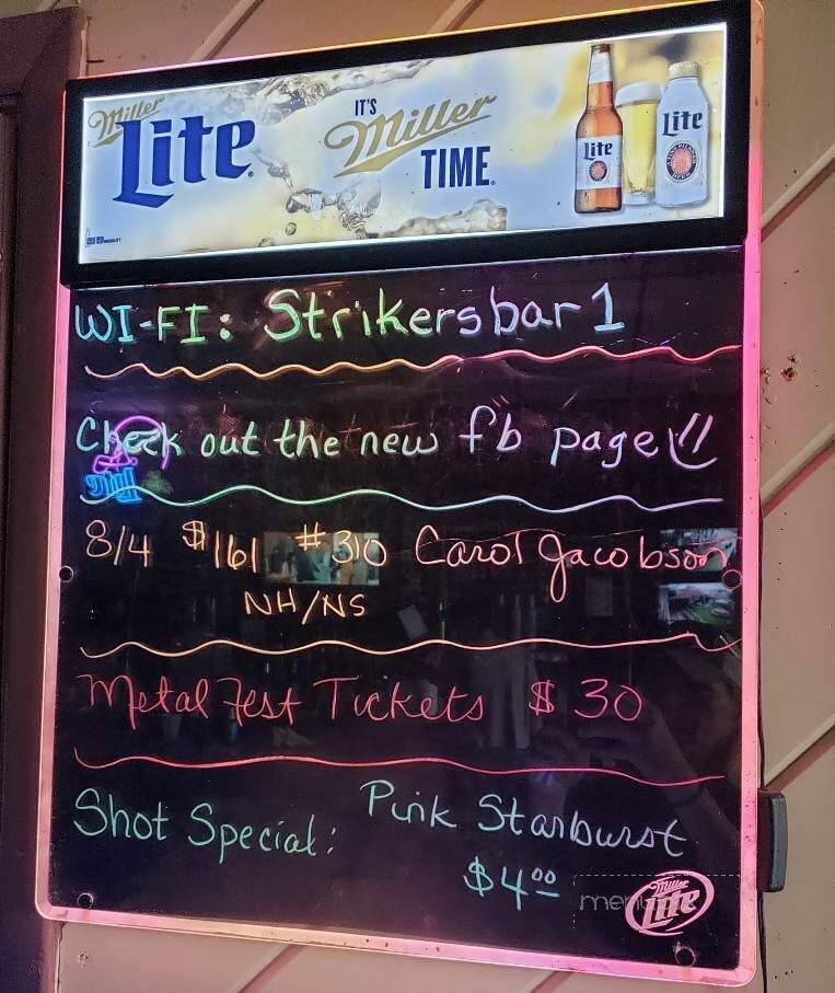 Strikers Bar - Superior, WI