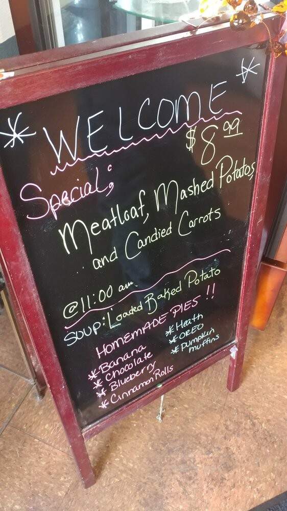 Mount Adams Cafe - Randle, WA