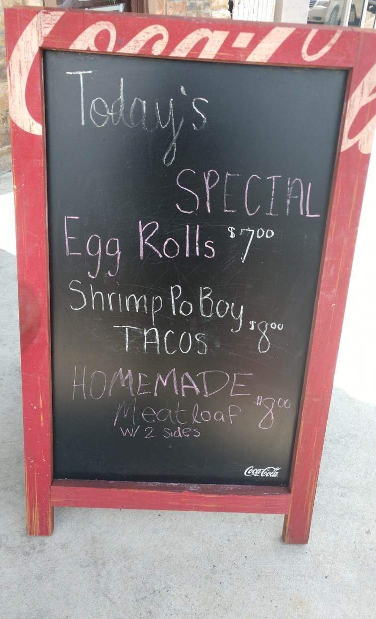 Sophia's Off The Square - Woodbury, TN menu_pic