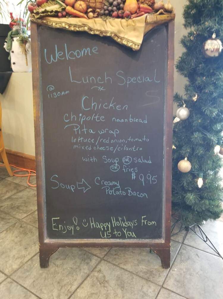 Seagulls Restaurant and Lounge - Gimli, MB menu_pic