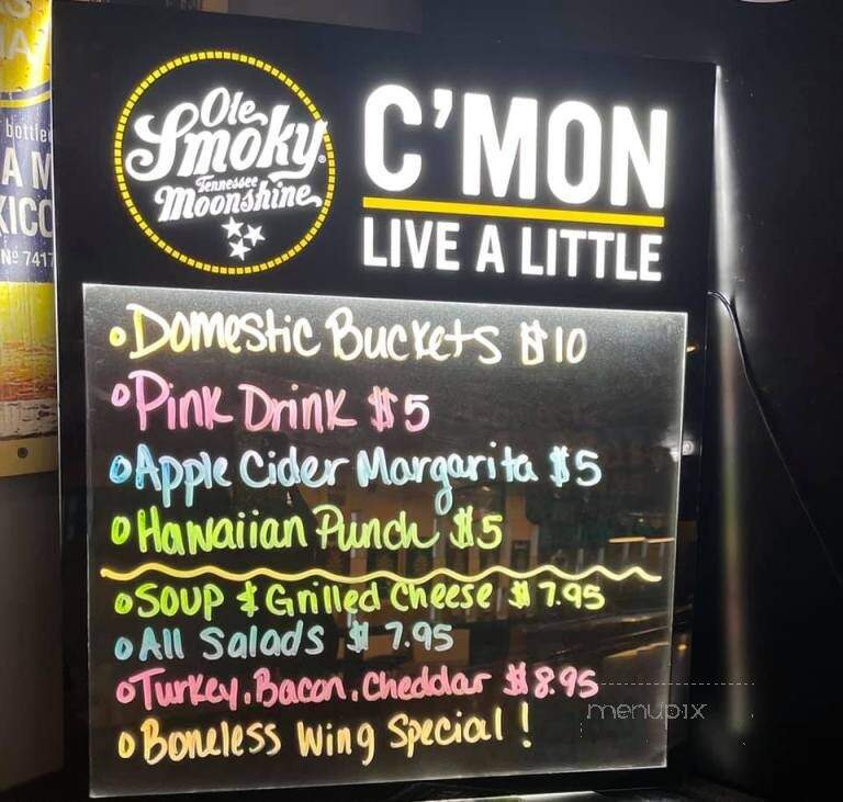 Classic's Restaurant Lounge - Morgantown, WV menu_pic