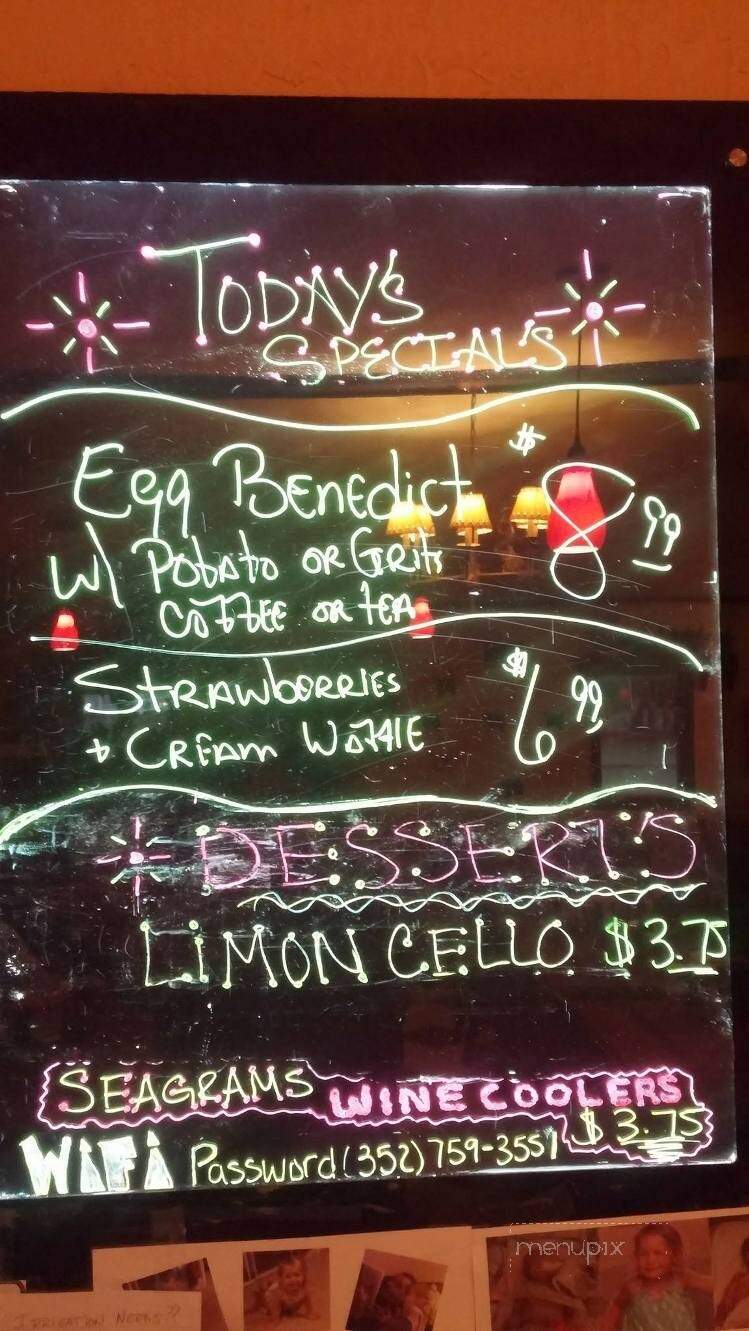Sparky's Place - Astor, FL menu_pic