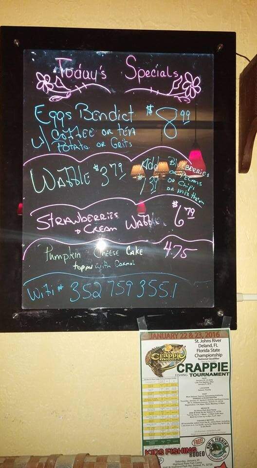 Sparky's Place - Astor, FL menu_pic